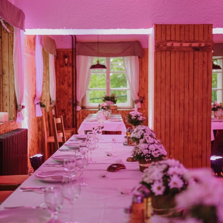 RESTORAN & SMJEŠTAJ